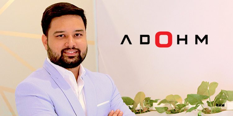 Nishant Chaudhary, ADOHM wins the Young Digital Person of the Year at Digital Customer Experience Summit and Awards 2019