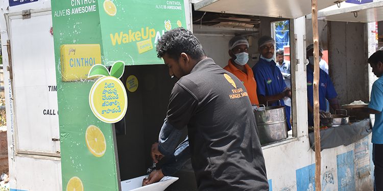 Cinthol Lime Soap brings freshness to Hyderabad by creating freshness zones at Annapurna Canteens