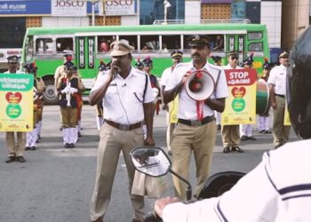 Mathrubhumi Arogyamasika & Kerala Traffic police spread Healthy Heart message on World Heart Day