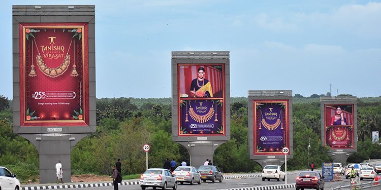 Laqshya media exhibits Tanishq’s festive campaign for Virasat collection