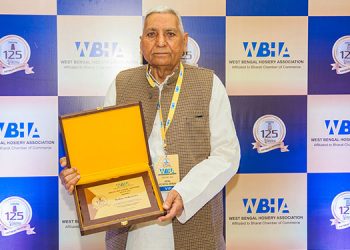 Dindayal Gupta, Chairman Emeritus of Dollar Industries Conferred With West Bengal Hosiery Association ‘Hall Of Fame’ Award