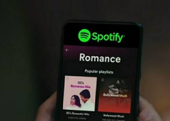 Spotify’s new campaign highlights the ease of tuning into music playlists for all moods & moments