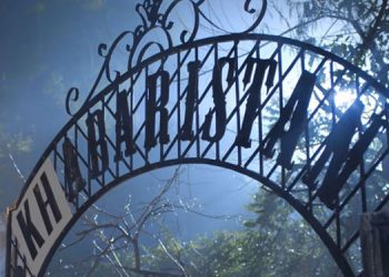 #AajTakSabseTez campaign that takes a dig at sensationalism in News goes viral; Celebs like Sania, Jwala, Harbhajan and Raina engage on Twitter