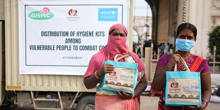 UNICEF and Youngistaan Foundation Distribute 1500 Hygiene Kits Among Garbage Collectors to combat COVID-19