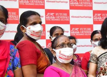 Future Generali India Insurance donates 8500 masks to the BMC with messages on mental health