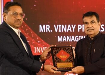 ABP News honours gems of UP at 'Uttar Pradesh Ke Anmol Ratn'