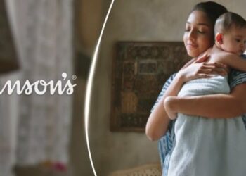 Johnson's Baby brings alive ingredients on packs using AR