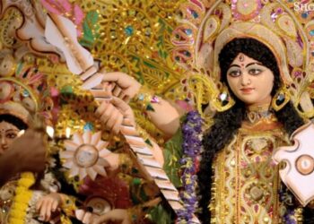 Shoppers Stop invites people to Durga Pujo, the festival of adornment