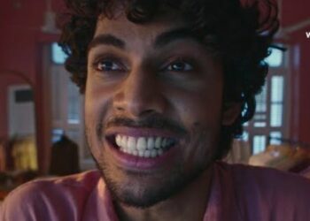 Whistle quirkily plays up confidence that comes with perfect teeth, pitches invisible aligners