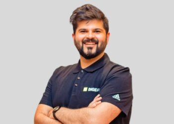 How Programmatic Advertising Enhances ROI Compared to Traditional Ad Buying Methods